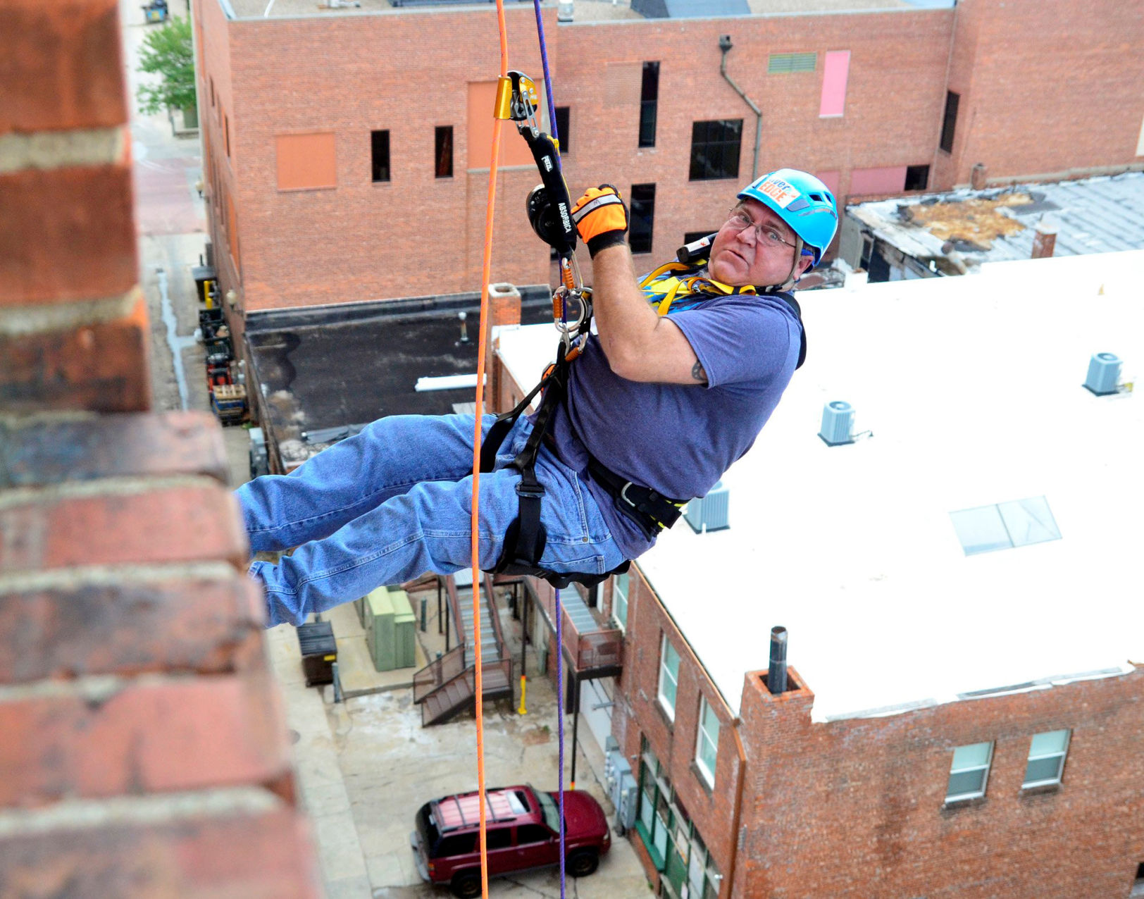 080419_OverTheEdge_007.JPG